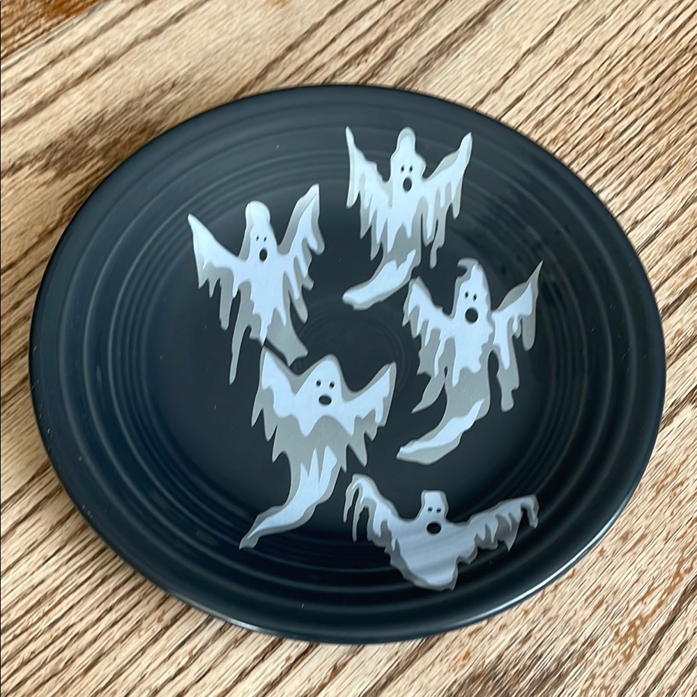 Rare discontinued homer Laughlin Fiesta ghosts 9in lunch plate